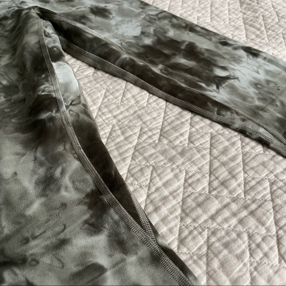 Lululemon Aligns - image 8